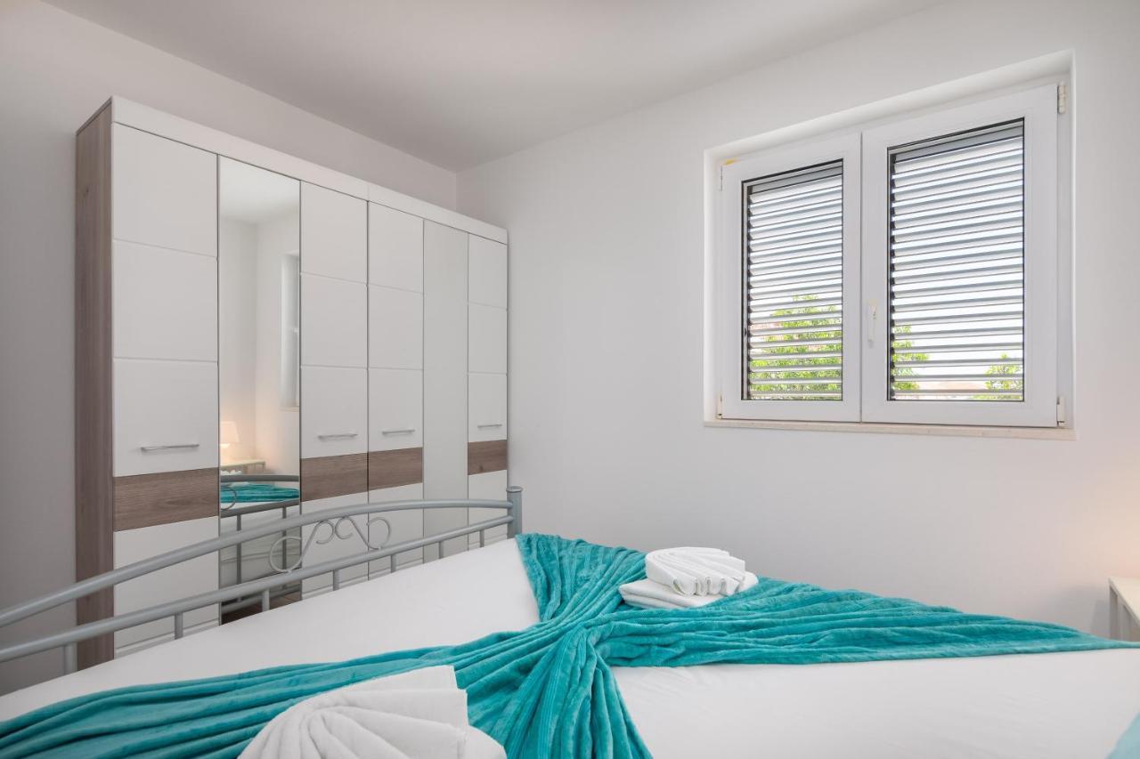 Vila Blanka Apartments Rogoznica  Zewnętrze zdjęcie