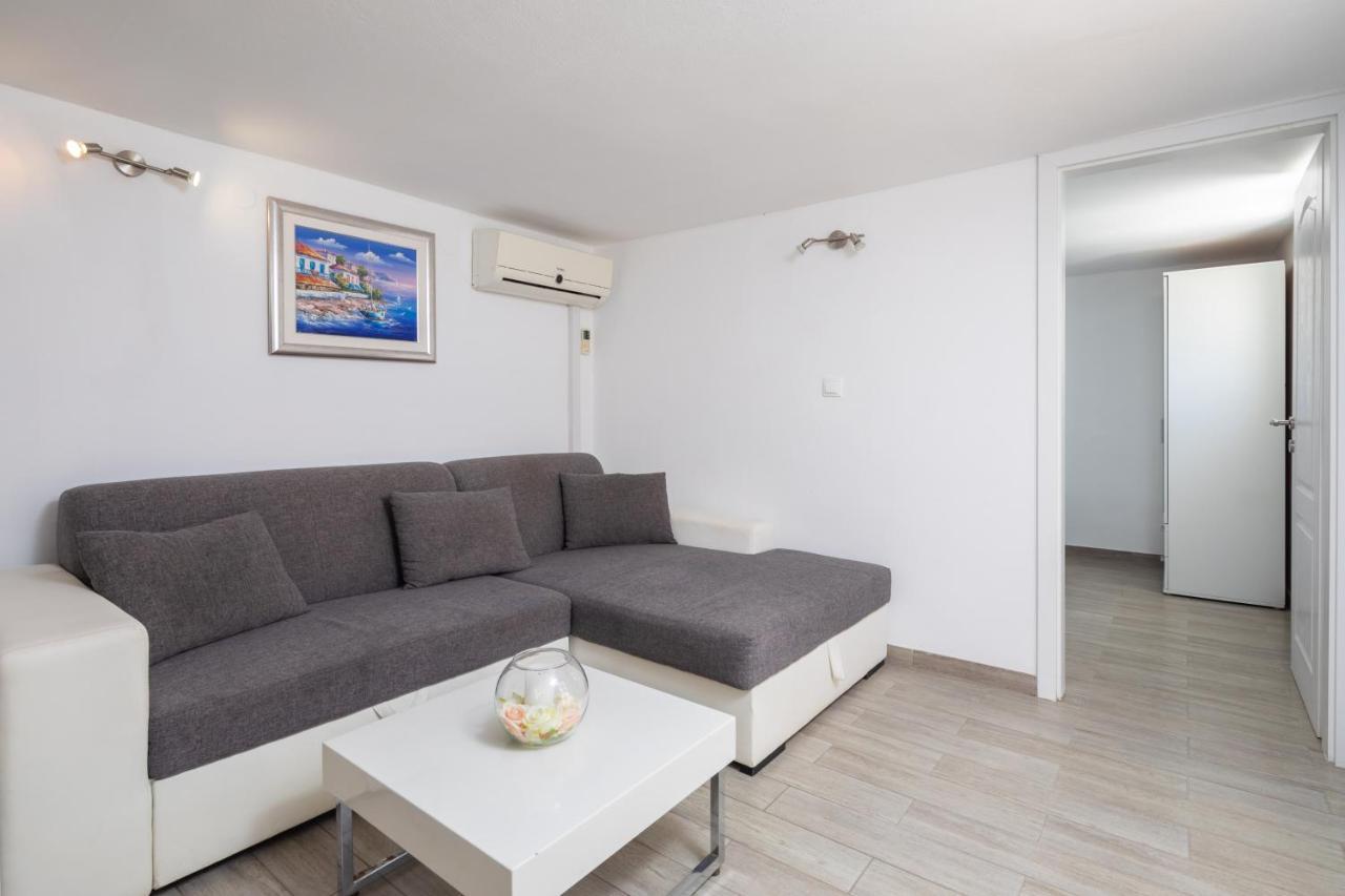 Vila Blanka Apartments Rogoznica  Zewnętrze zdjęcie