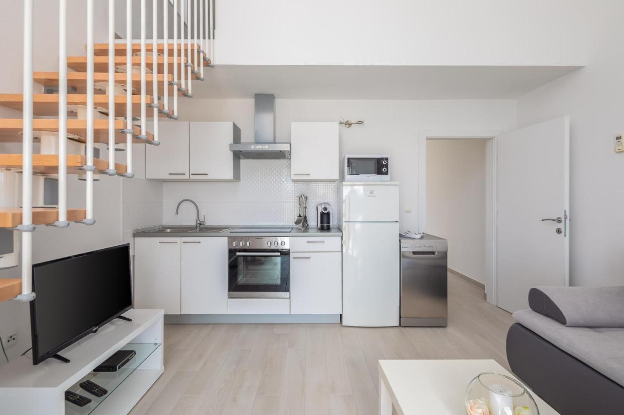 Vila Blanka Apartments Rogoznica  Zewnętrze zdjęcie
