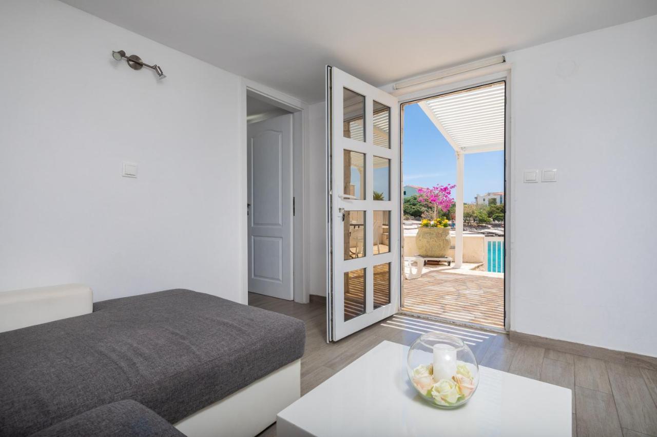 Vila Blanka Apartments Rogoznica  Zewnętrze zdjęcie