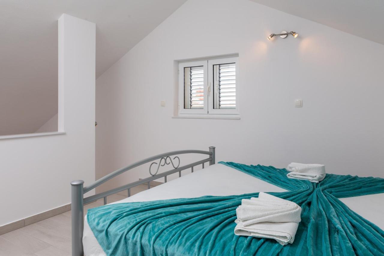 Vila Blanka Apartments Rogoznica  Zewnętrze zdjęcie